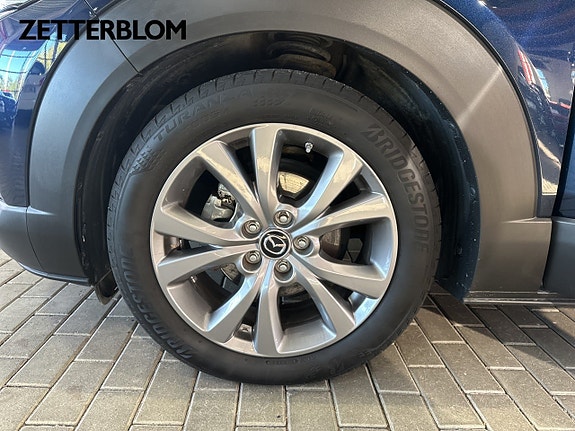 Mazda CX-30 13 of 17