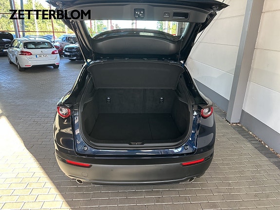 Mazda CX-30 6 of 17