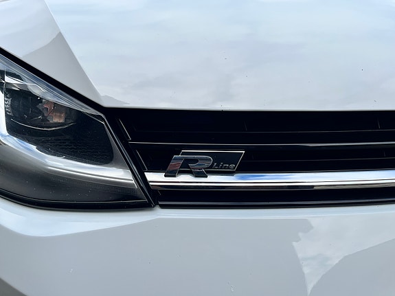 Volkswagen Golf VII 11 of 12