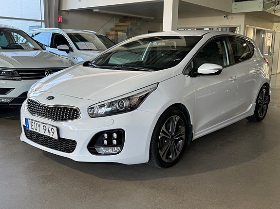 Kia Ceed 4 of 26