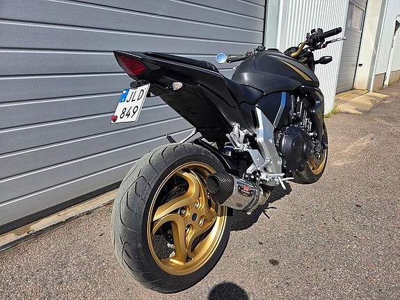 Honda CB1000R 4 of 5