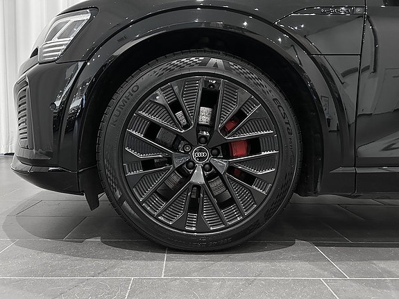 Audi Q8 e-tron 5 of 18
