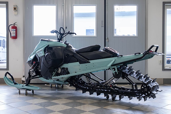 Ski-doo Freeride 146" 850 E-TEC 3 of 6