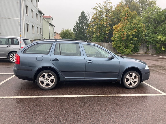 Skoda Octavia 4 of 8