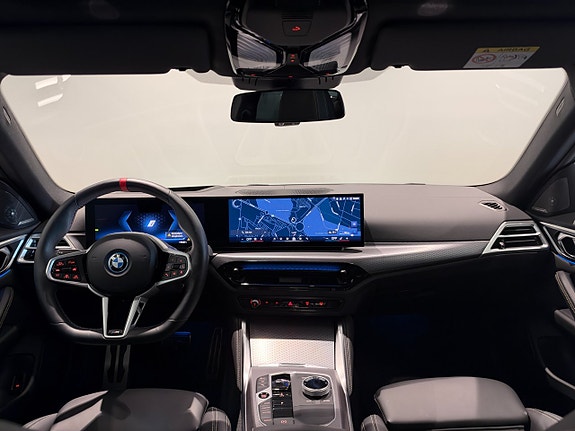 BMW i4 13 of 18