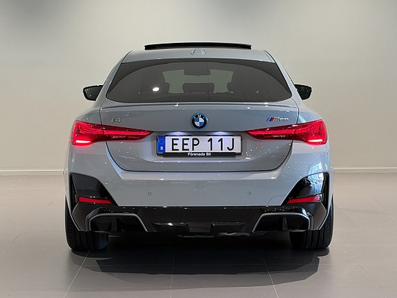 BMW i4 4 of 18