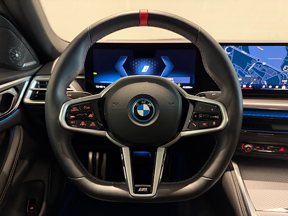 BMW i4 14 of 18
