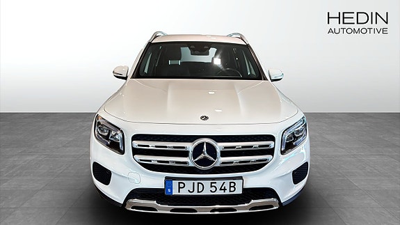 Mercedes-Benz GLB200 d 8 of 9
