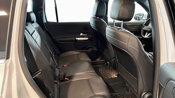 Mercedes-Benz GLB200 d 5 of 9