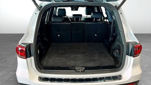 Mercedes-Benz GLB200 d 9 of 9