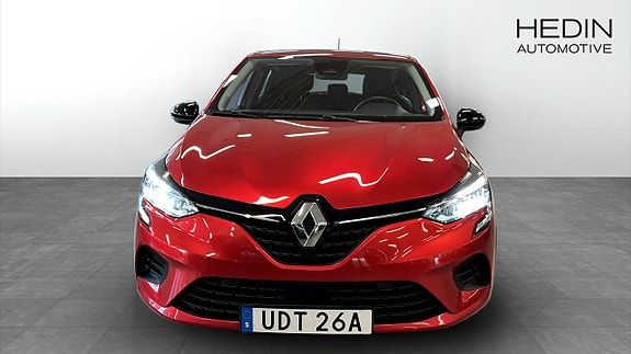 Renault Clio 8 of 12