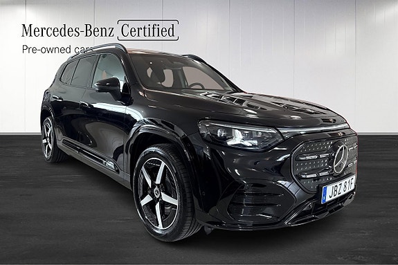 Mercedes-Benz GLB250+ 3 of 28