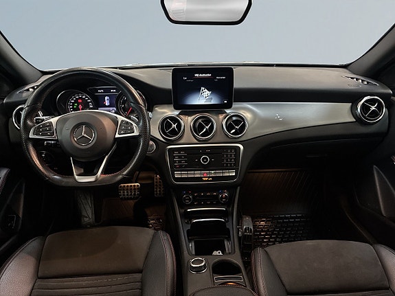 Mercedes-Benz GLA220 d 8 of 22
