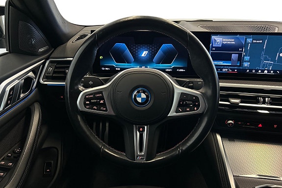 BMW i4 12 of 27