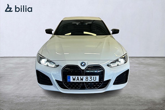 BMW i4 2 of 27