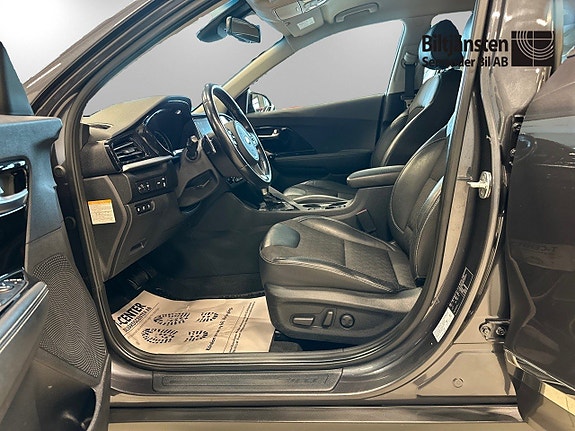Kia Niro 8 of 14