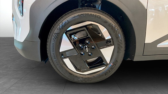 Kia EV3 9 of 19