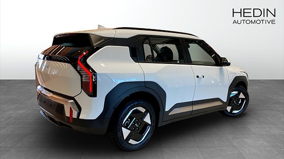 Kia EV3 2 of 19