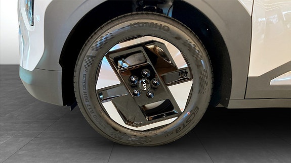 Kia EV3 9 of 18