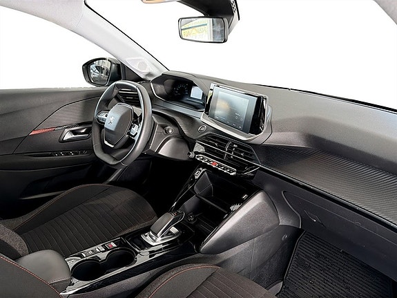 Peugeot e-208 13 of 17