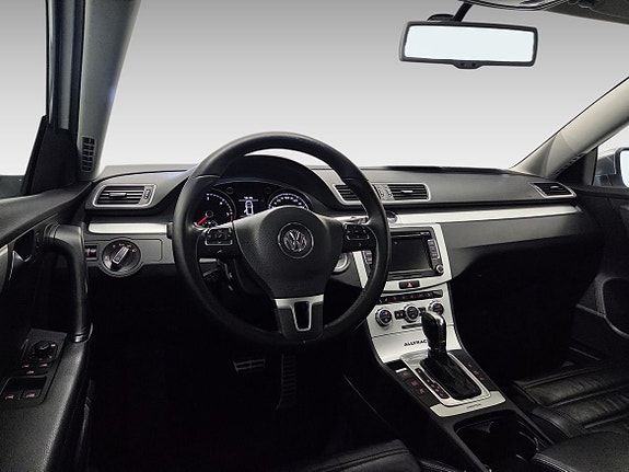Volkswagen Passat Alltrack 5 of 15