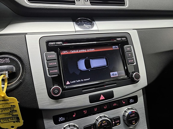 Volkswagen Passat Alltrack 9 of 15