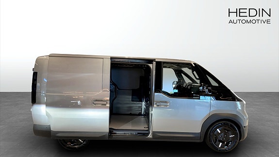 Kia PV5 10 of 17