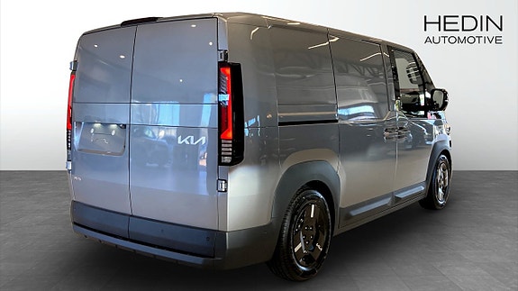 Kia PV5 8 of 17