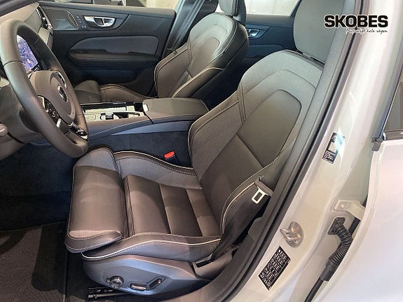 Volvo V60 17 of 21