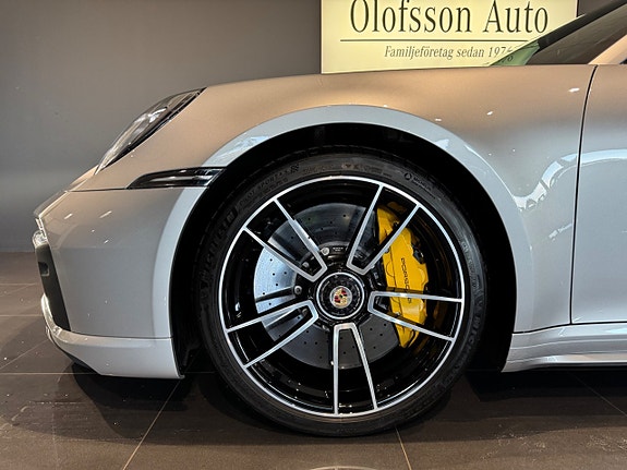 Porsche 911 17 of 21
