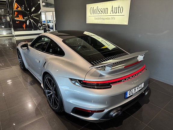 Porsche 911 16 of 21