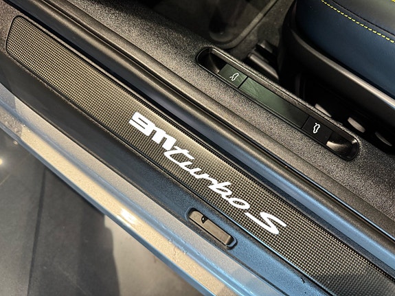 Porsche 911 13 of 21