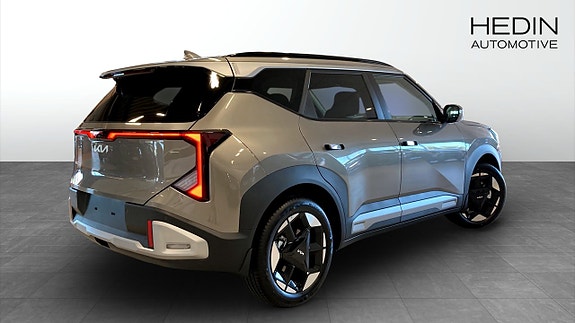 Kia Seltos 2 of 19