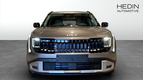 Kia Seltos 8 of 19