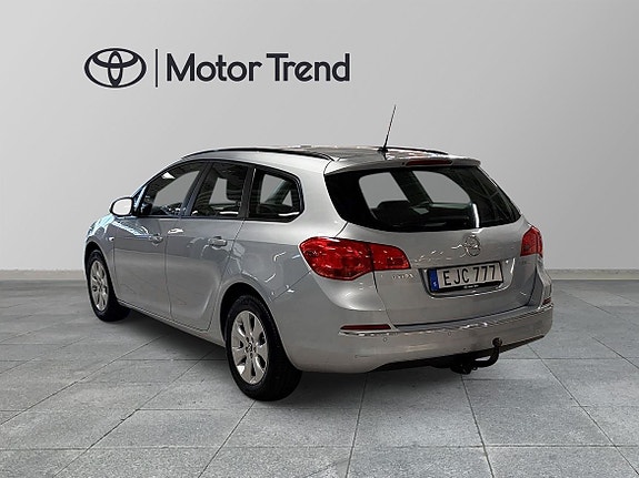 Opel Astra 2 of 11
