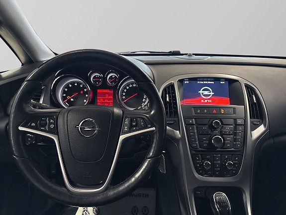 Opel Astra 10 of 11