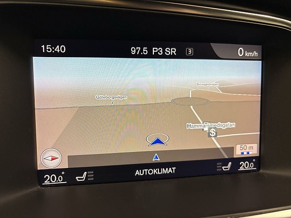 Volvo V40 13 of 15