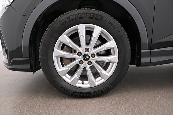 Audi Q3 27 of 27