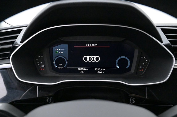 Audi Q3 9 of 27
