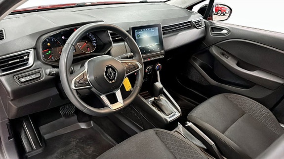 Renault Clio 10 of 12