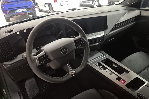 Opel Astra 9 of 10