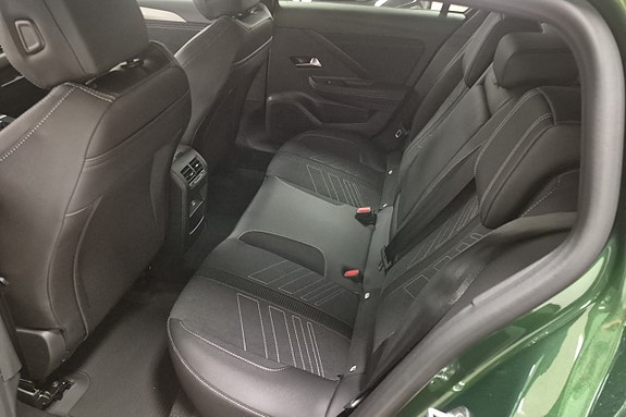 Opel Astra 7 of 10