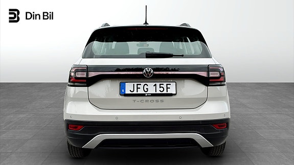 Volkswagen T-Cross 5 of 15