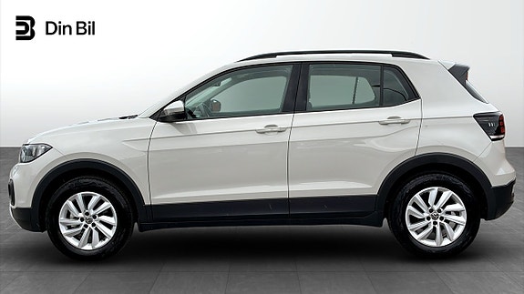 Volkswagen T-Cross 2 of 15