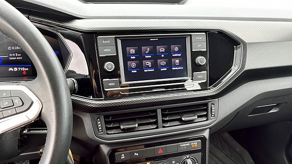 Volkswagen T-Cross 9 of 15