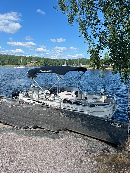 Pontonbåt Sun Tracker Fichin Barge 21 9 of 10