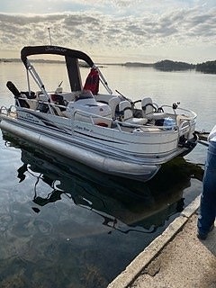 Pontonbåt Sun Tracker Fichin Barge 21 2 of 10