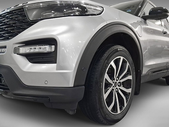 Ford Explorer 10 of 10