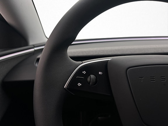 Tesla Model 3 15 of 30