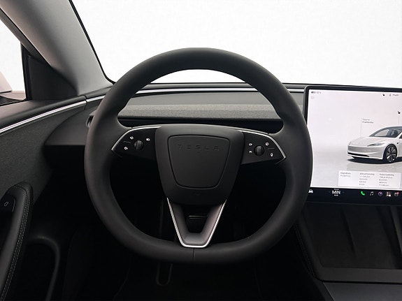 Tesla Model 3 14 of 30